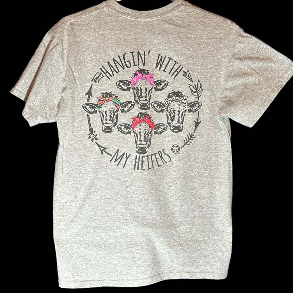 GirlieGirl Originals Tee “Hangin’ with My Heifers” -Gray - Size Medium‎